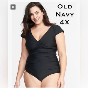 New with Tags Old Navy Plus Size One Piece Black Swimsuit 4X (28/30)